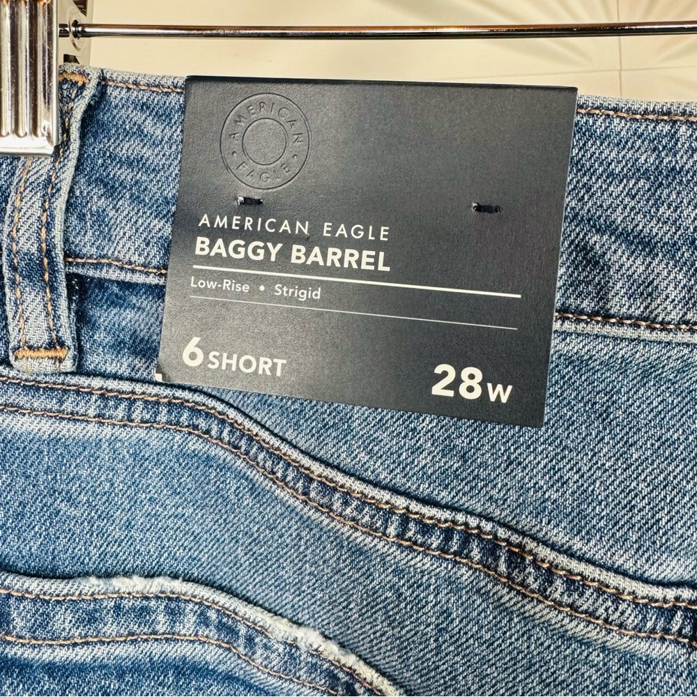 AE Low-Rise Barrel Baggy Jean - Picture 13 of 14